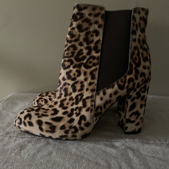 NIB SAM EDELMAN CALF HAIR LEOPARD PRINT BOOTIE 7.5 - Picture 3 of 8